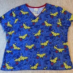 DC Comics Wonder Woman Scrub Top Womens Size 2X Blue Short Sleeve Shirt(5)